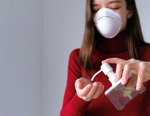 Bahaya Kandungan Asetaldehida dan Metanol pada Hand Sanitizer