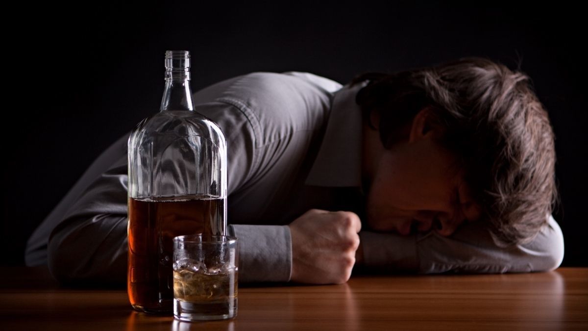 Pecandu Alkohol Rentan Kekurangan Gizi, Benarkah?