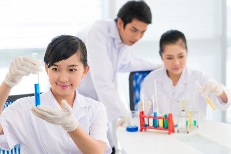 Jepang Meneliti Solusi Kebutaan Akibat Menua