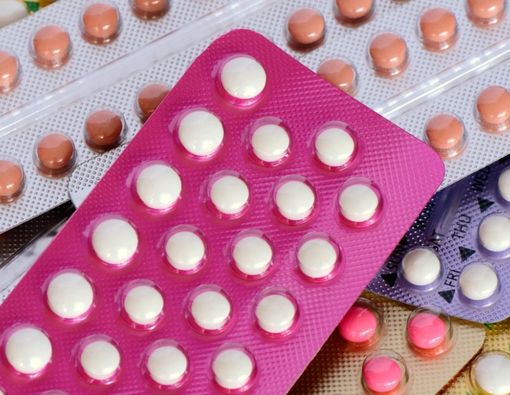 Benarkah Pil KB Menyebabkan Rambut Rontok pada Wanita?