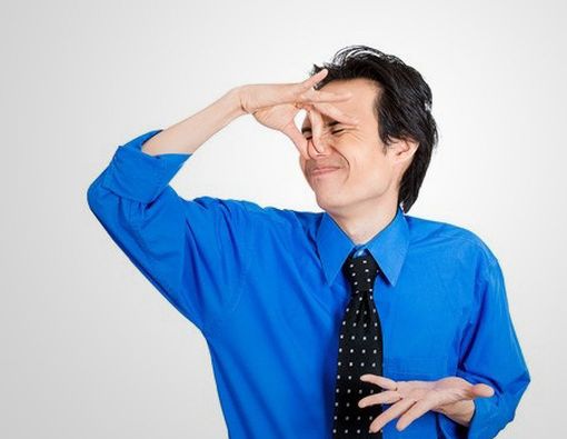 Cara Jitu Menghilangkan Bau Mulut Membandel di Kantor