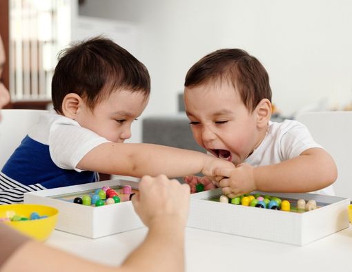 Anak Pelit, Benarkah Akibat Pola Asuh dalam Keluarga?