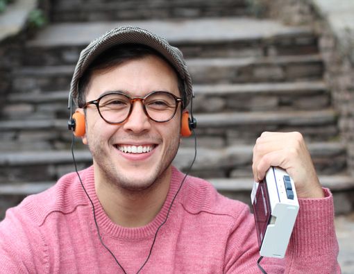 Sering Dengar Musik Terlalu Keras Bisa Picu Kanker Otak?