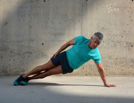 Cegah Otot Menyusut Saat Lansia dengan Cara Ini!