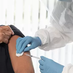 Vaksin Meningitis: Manfaat, Jenis, dan Siapa yang Perlu 