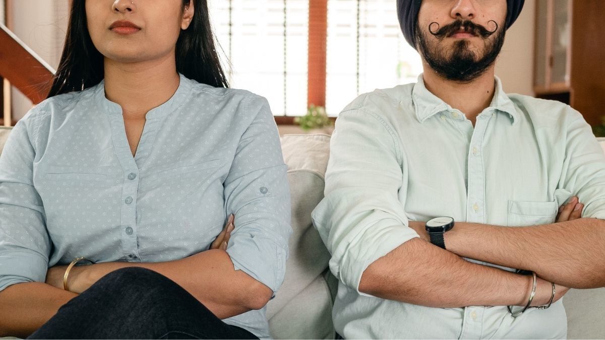 Pasangan Jadi Public Enemy? Ini Penyebab dan Cara Menghadapinya