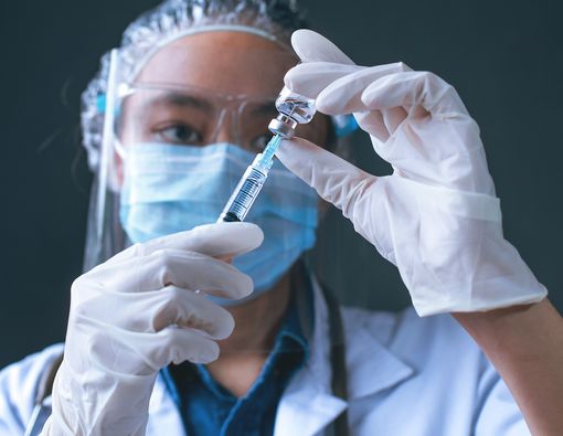 Kombinasi Vaksin Pfizer-AstraZeneca Lebih Efektif Tangkal COVID-19?