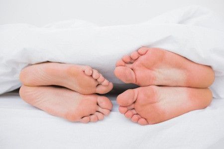 Benarkah Posisi Seks Tertentu  Bisa Mempercepat Kehamilan?