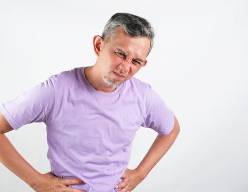 8 Penyebab Sakit Perut Sebelah Kanan dan Cara Mengatasinya