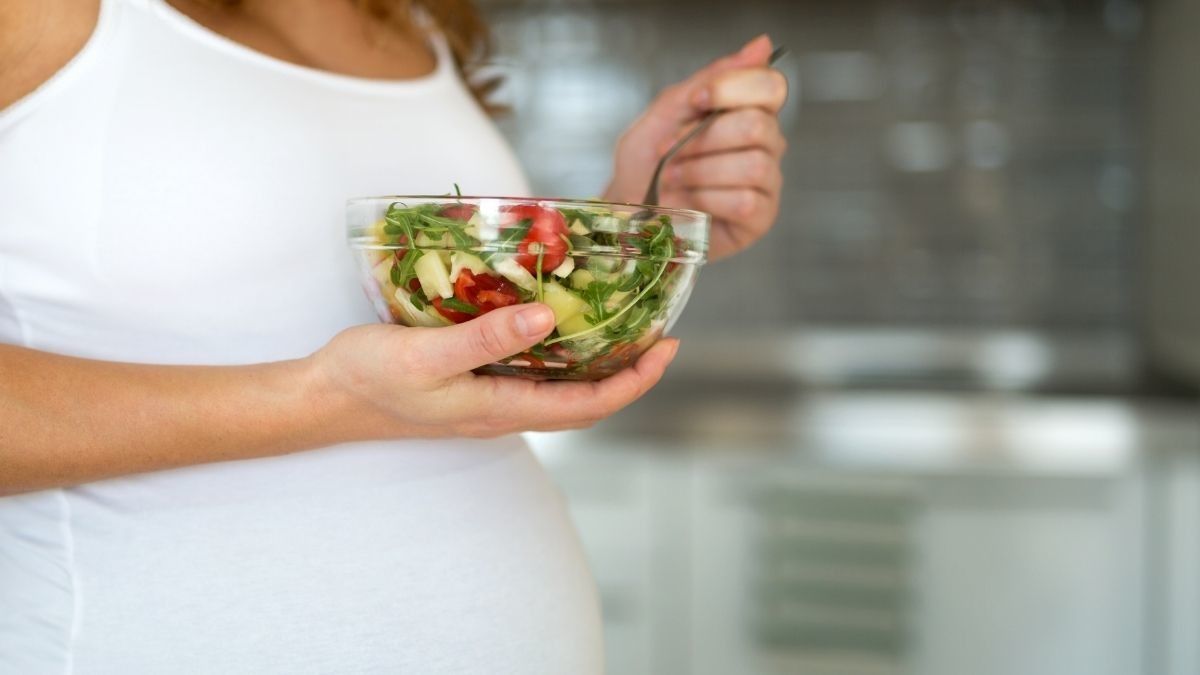 Pilihan Camilan Dingin untuk Ibu Hamil di Malam Hari