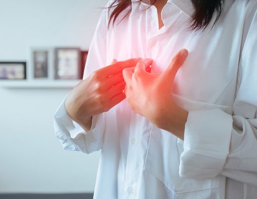 Cara Mengatasi Nyeri di Ulu Hati Akibat Asam Lambung