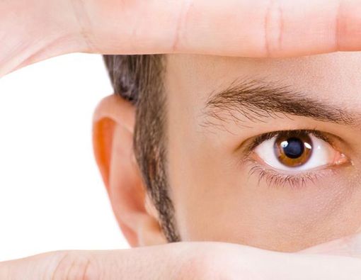 Apa Artinya saat Mata Kedutan?