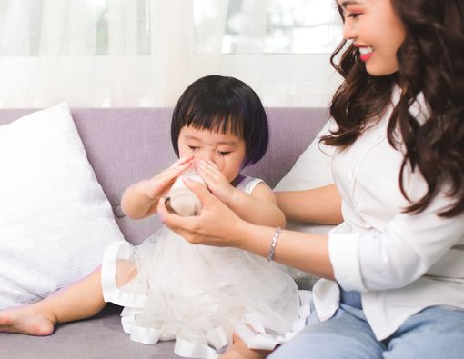Kapan Si Kecil Boleh Minum Susu Kedelai?