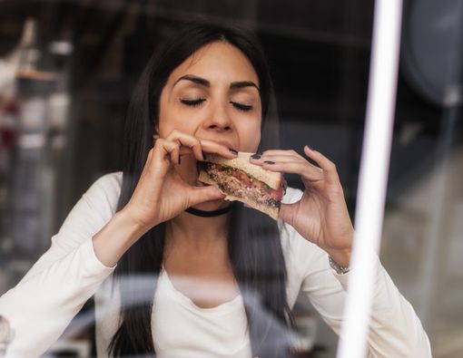 Makanan yang Tak Boleh Ada dalam Menu Sarapan Anda