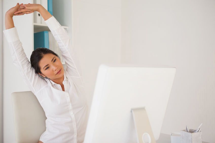 Kiat Efektif Atasi Pegal saat di Kantor