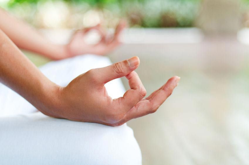 Yoga Dapat Mengurangi Nyeri Saat Haid