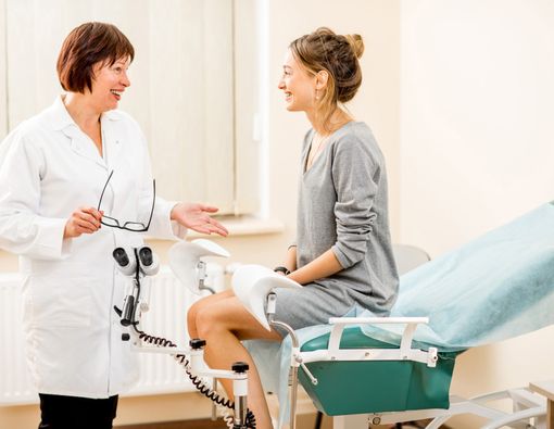 Apa Bedanya Pemeriksaan Pap Smear dan IVA?