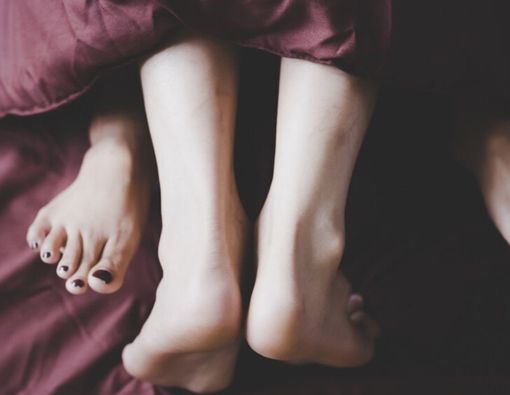 Tips Berhubungan Seks untuk Pasangan dengan Penyakit Menular Seksual