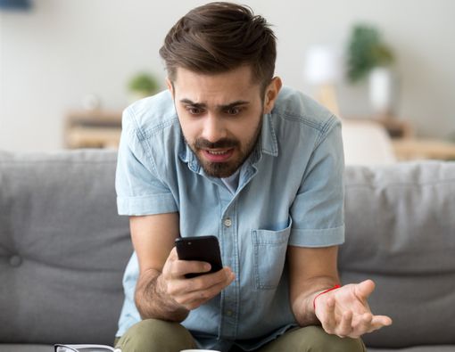 7 Dampak Negatif Penggunaan Gawai Bagi Kesehatan Anda