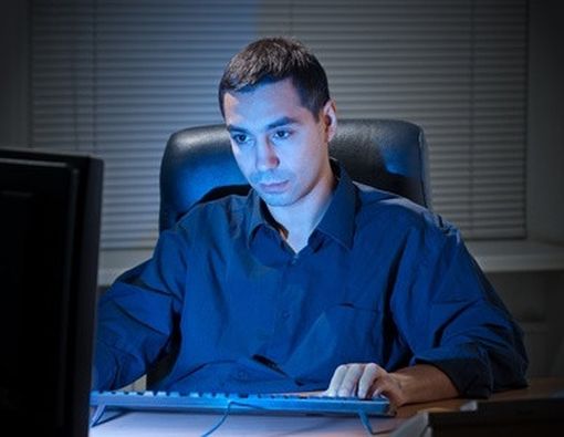 Tips Mencegah Gangguan Kesehatan pada Pekerja Shift Malam