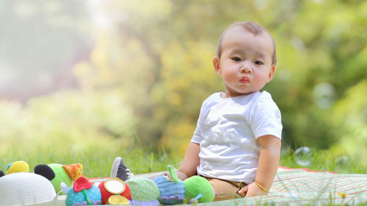 Tumbuh Kembang Bayi 7 Bulan