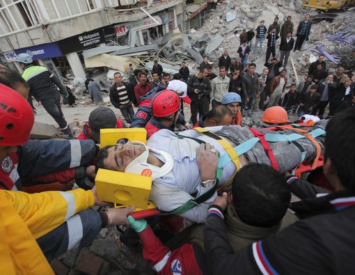 Pertolongan Pertama pada Korban Tanah Longsor