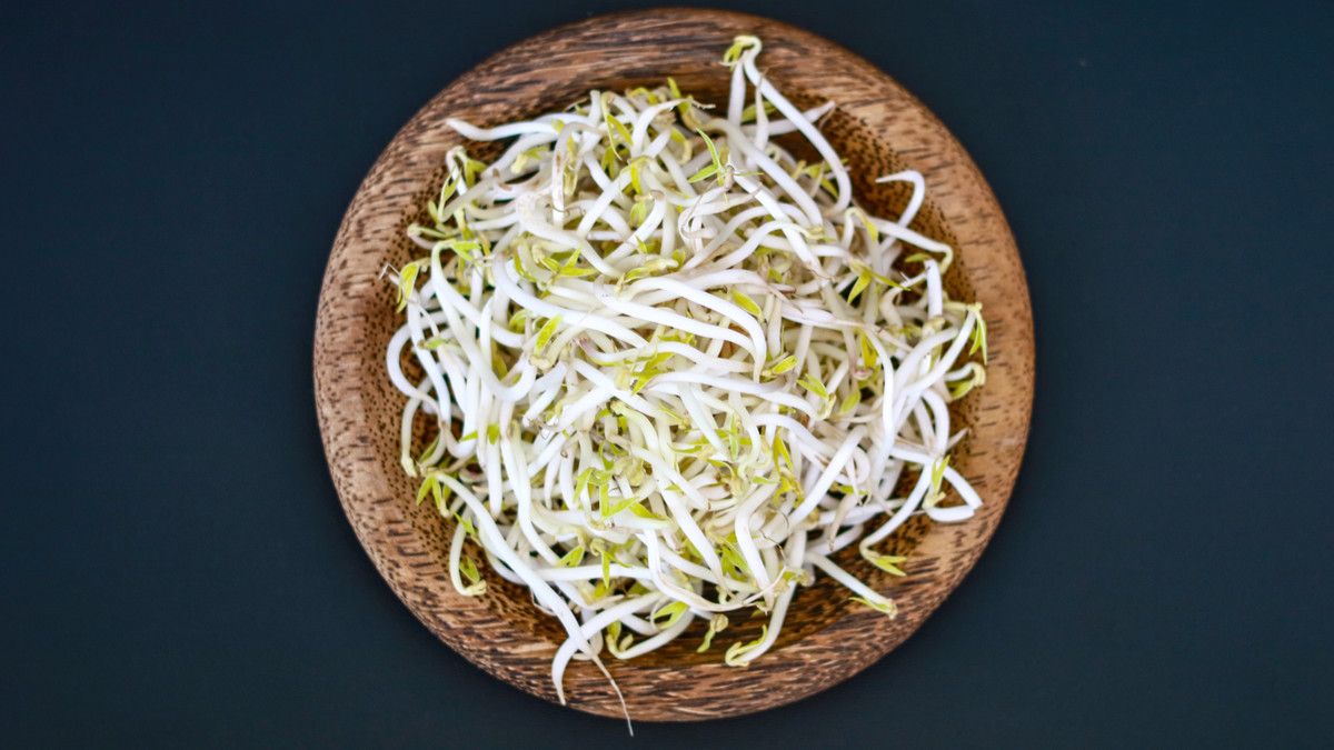 Makan Tauge Bikin Subur, Mitos atau Fakta?