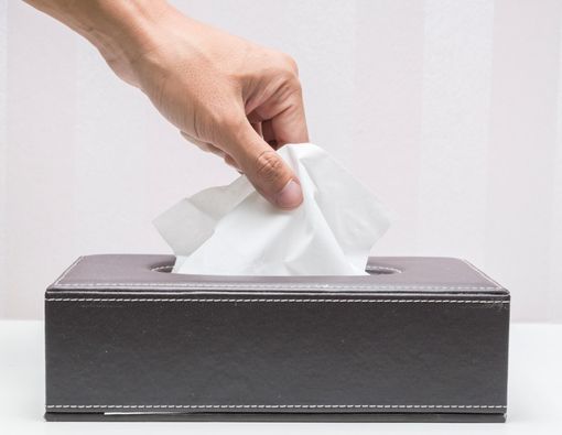 Bahaya Membersihkan Vagina dengan Tisu Wajah