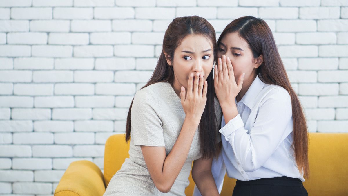 Mengapa Wanita Cenderung Cerita Pengalaman Seks dengan Sahabat?