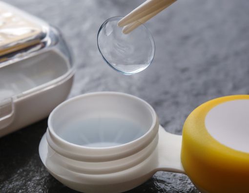 Tips Menjaga Kebersihan Lensa Kontak