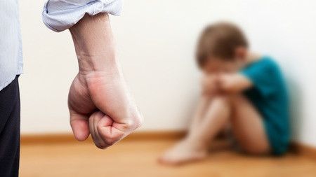 Kenali Ciri-Ciri Pengasuh Anak yang Psikopat