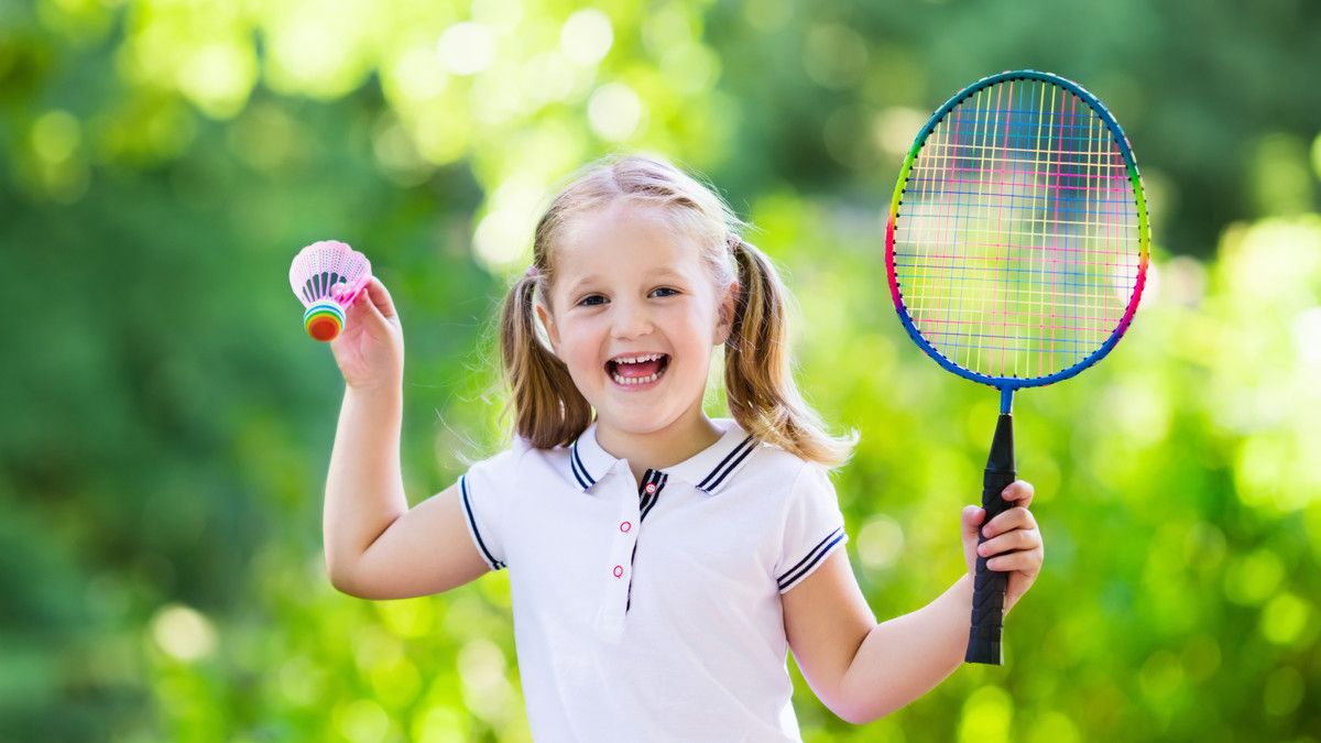 Kapan Waktu yang Tepat Mengenalkan Olahraga pada Anak?