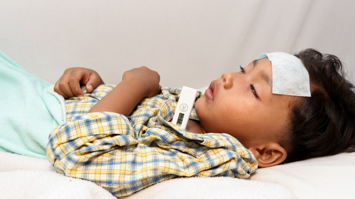 Ini Cara Memberikan Paracetamol yang Tepat Saat Anak Demam