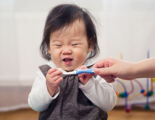 Ini 5 Penyebab Balita Sakit Gigi yang Mama Harus Waspadai