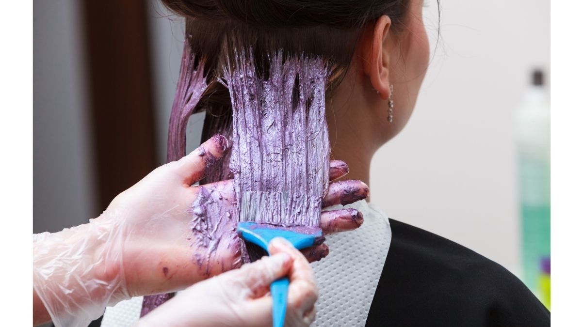 Penggunaan Cat Rambut Saat Menyusui, Amankah?
