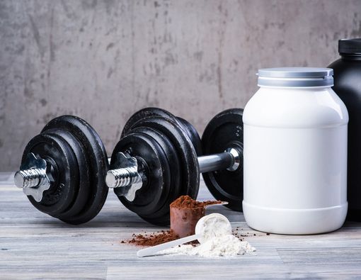 Kombinasi Suplemen Protein dan Nge-gym untuk Mengencangkan Otot