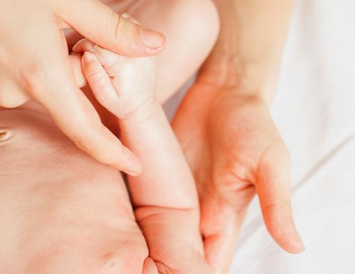 Mengapa Kulit Bayi Lebih Mudah Kehilangan Kelembapan?