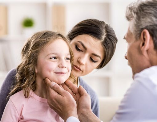 Kenali Tanda-tanda Anak Anda Butuh Terapi Wicara