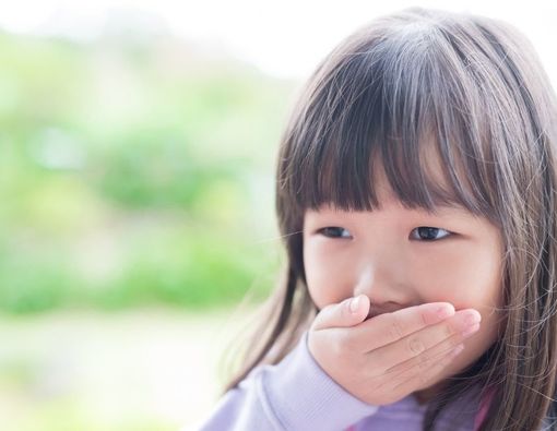 Jenis Muntah Anak dan Solusi untuk Menanganinya