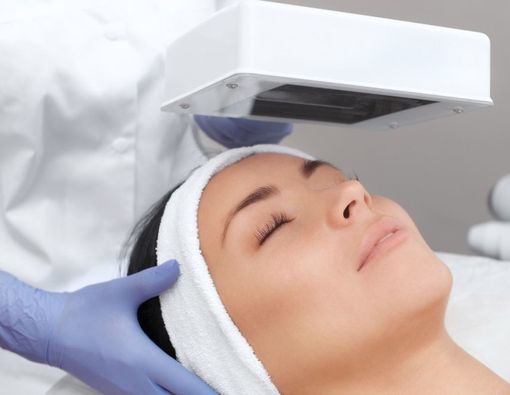 Mengenal Wood's Lamp Exam untuk Memeriksa Masalah Kulit