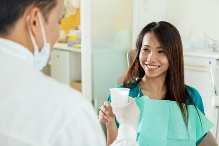 10 Hal yang Perlu Dilakukan Setelah Operasi Gigi Paling Belakang