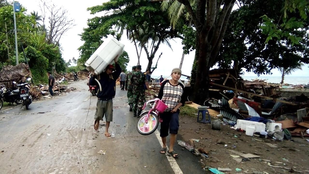 Kiat Atasi Trauma Korban Tsunami Selat Sunda