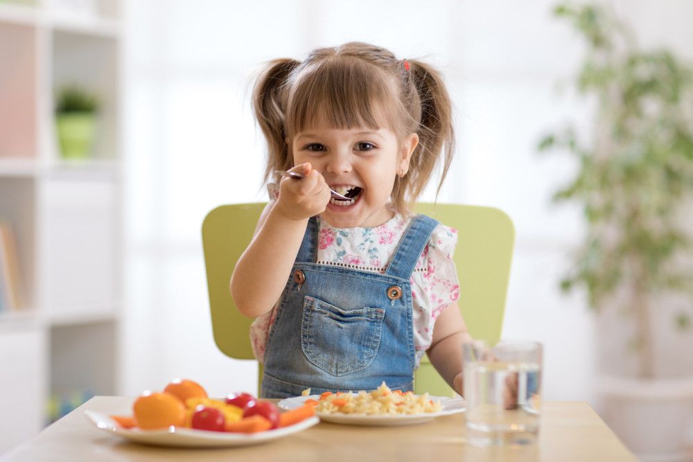 Daftar Makanan yang Berguna untuk Tingkatkan Kecerdasan Otak Anak