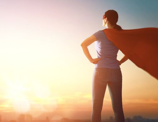 Anda Terlalu Suka Menolong? Yuk, Kenali Superhero Syndrome