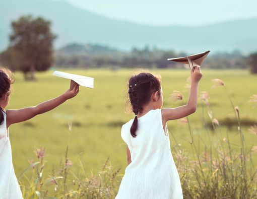 Pentingnya Mengajak Anak Bermain di Luar Rumah