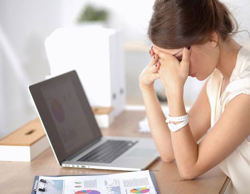 Mengapa Kepala Terasa Sakit Saat Menunduk?  