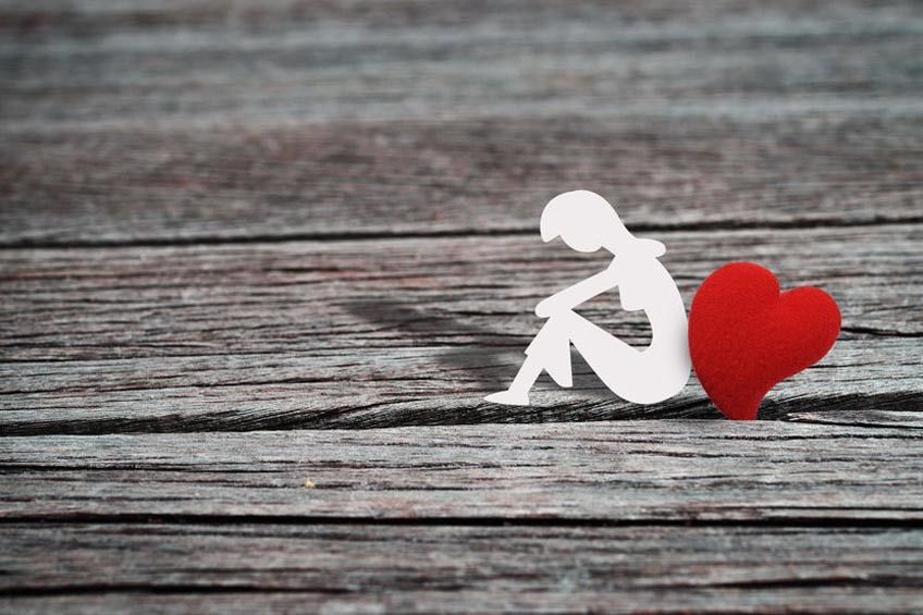 Kenapa Putus Cinta Bikin Badan Lemas?