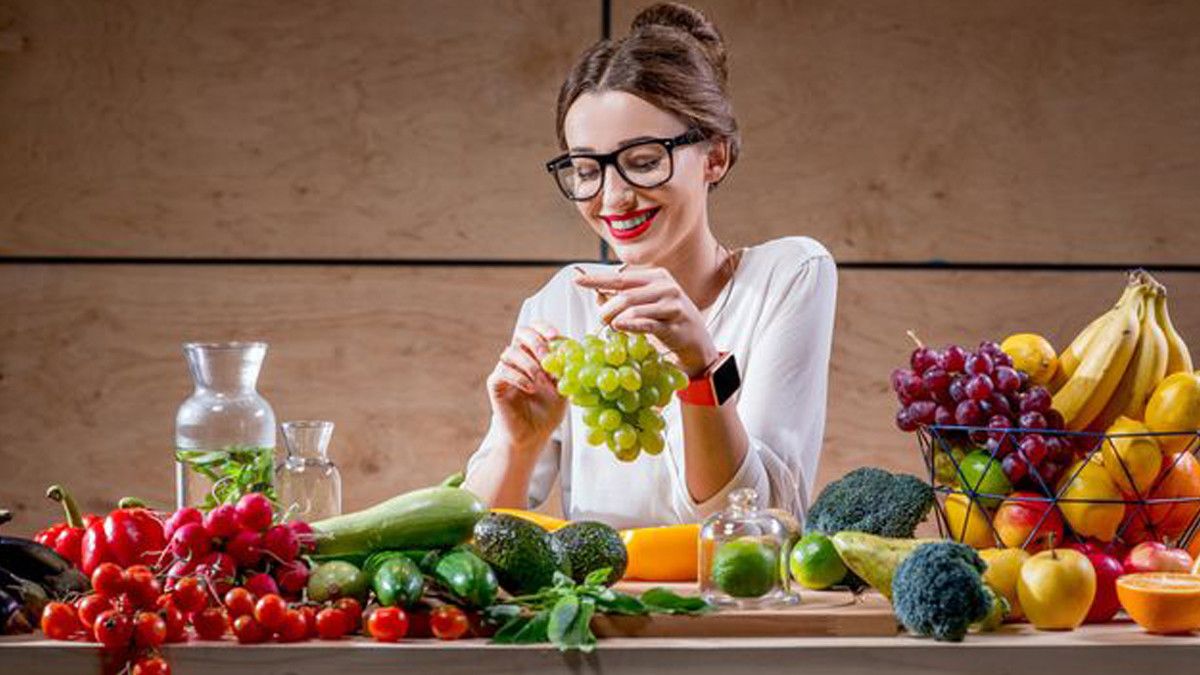 Fakta dan Mitos Cara Makan yang Salah