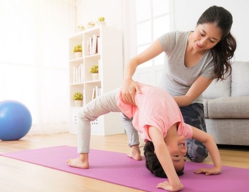 Gozal ona va uning qizi bilan porno