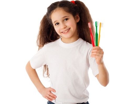 Untuk Si Kecil Sikat Gigi Berbulu Soft atau Medium?